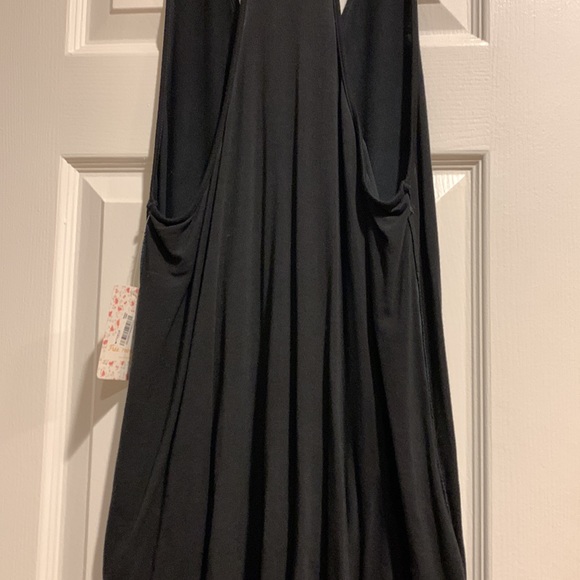 Free people black tank. - Picture 5 of 6
